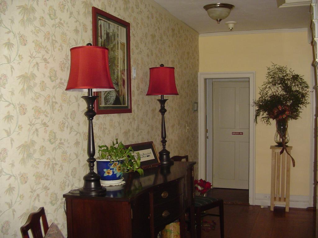 Stephen Clay Homestead Bed And Breakfast Кандия Экстерьер фото
